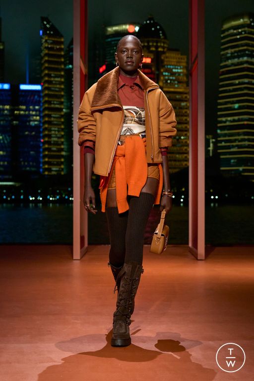 RS 26 Hermès Look 37