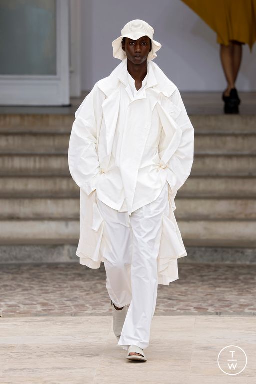 Spring-Summer 2025 HOMME PLISSÉ ISSEY MIYAKE Look 11