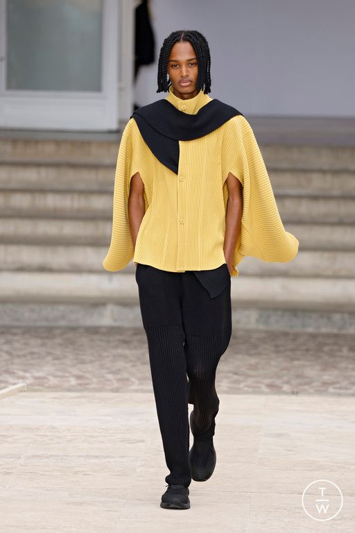 Spring-Summer 2025 HOMME PLISSÉ ISSEY MIYAKE Look 19