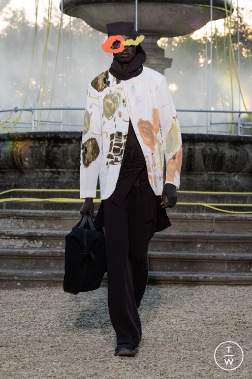 SS 26 Homme Plissé Issey Miyake Look 16