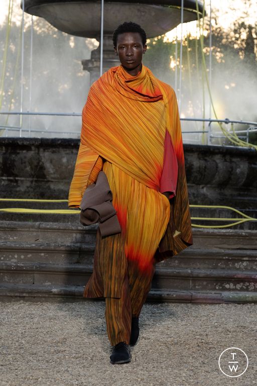 SS 26 Homme Plissé Issey Miyake Look 30