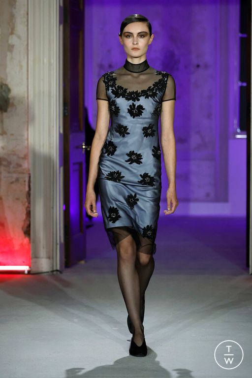 SS25 Huishan Zhang Look 22