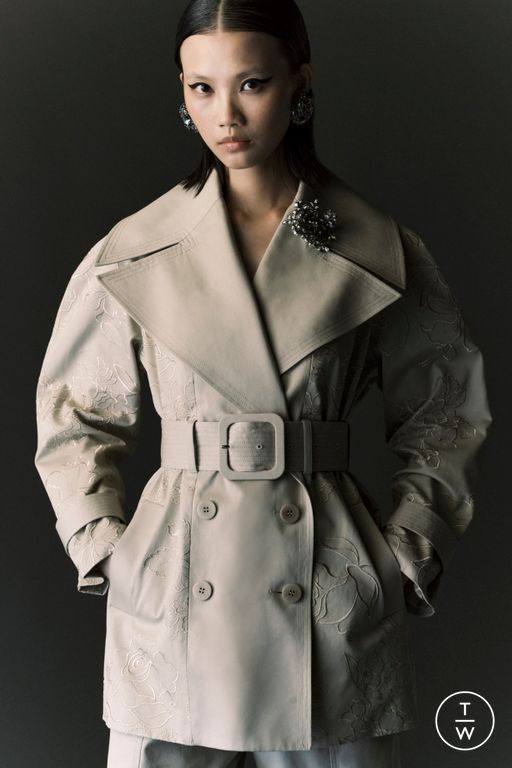 Resort 2025 Huishan Zhang Look 13