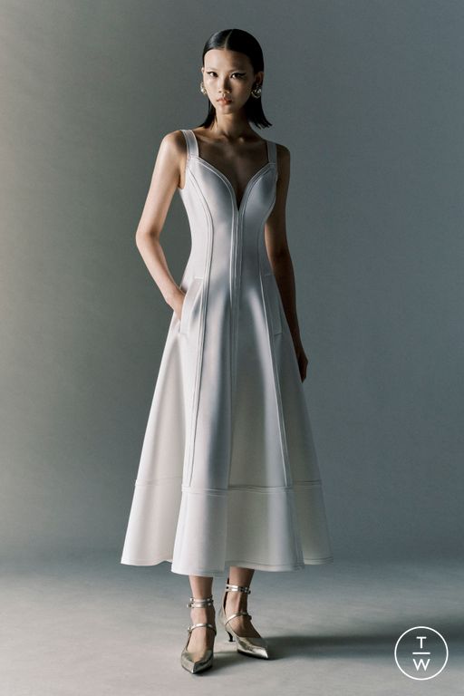 Resort 2025 Huishan Zhang Look 2