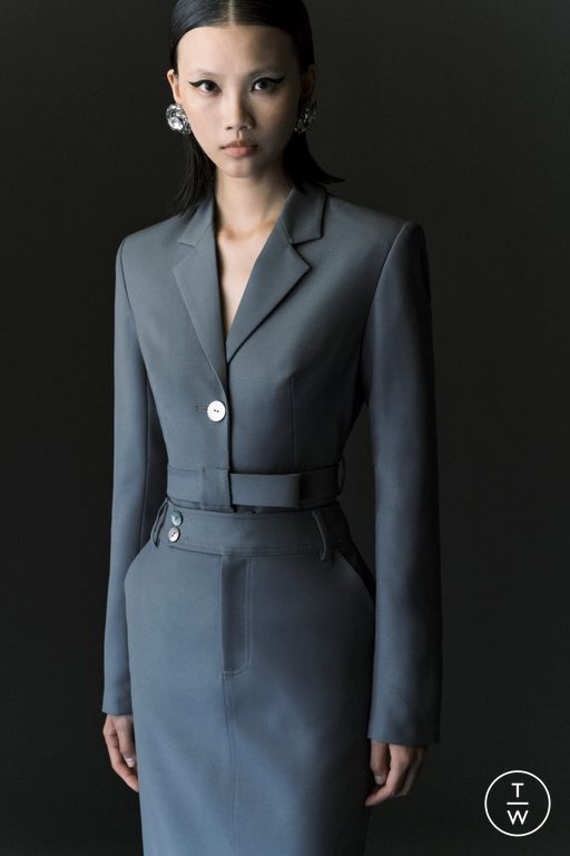 Resort 2025 Huishan Zhang Look 31