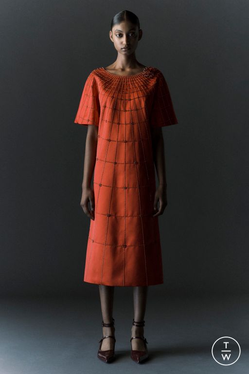 Resort 2025 Huishan Zhang Look 34