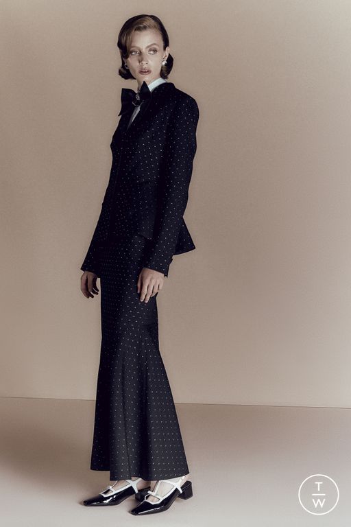 RS 26 Huishan Zhang Look 10