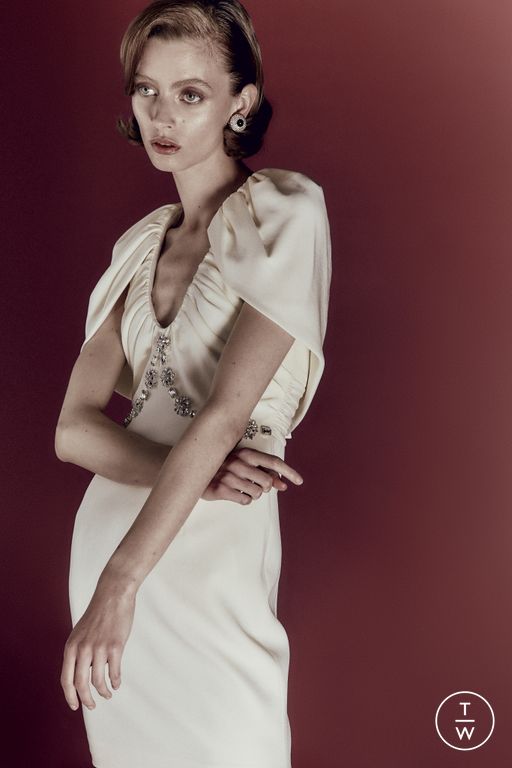 RS 26 Huishan Zhang Look 28