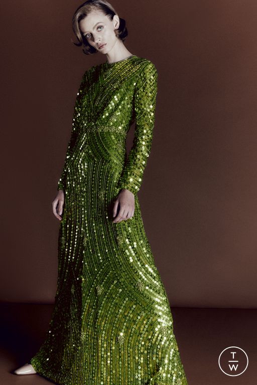 RS 26 Huishan Zhang Look 35