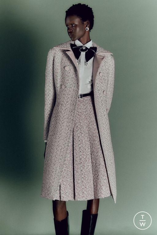 RS 26 Huishan Zhang Look 5