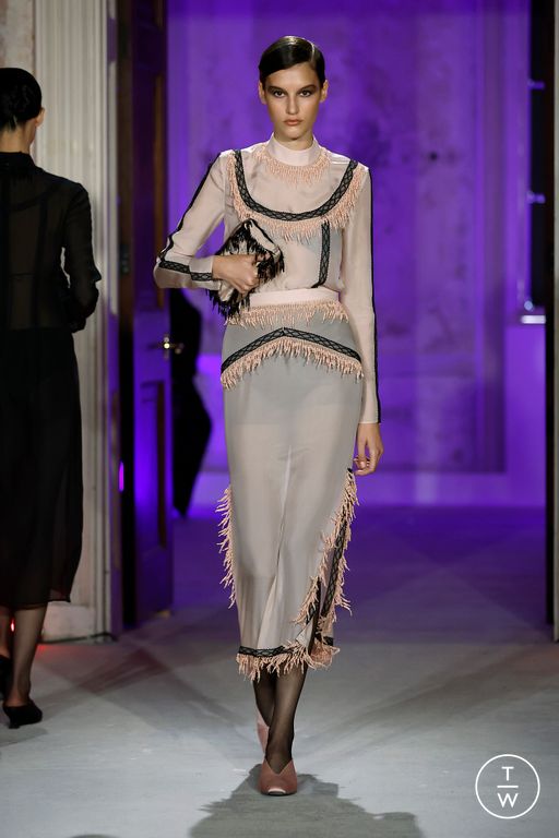 SS25 Huishan Zhang Look 3
