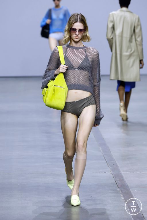 Spring-Summer 2025 Iceberg Look 25