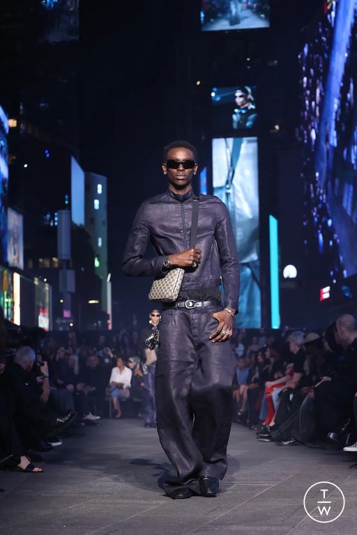 RS27 Gucci Look 40