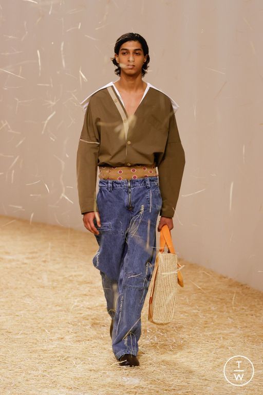 SS23 Jacquemus Look 33