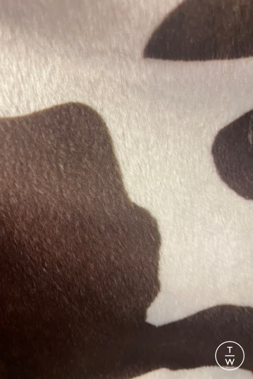 SS21 Summer black PONEYCOW