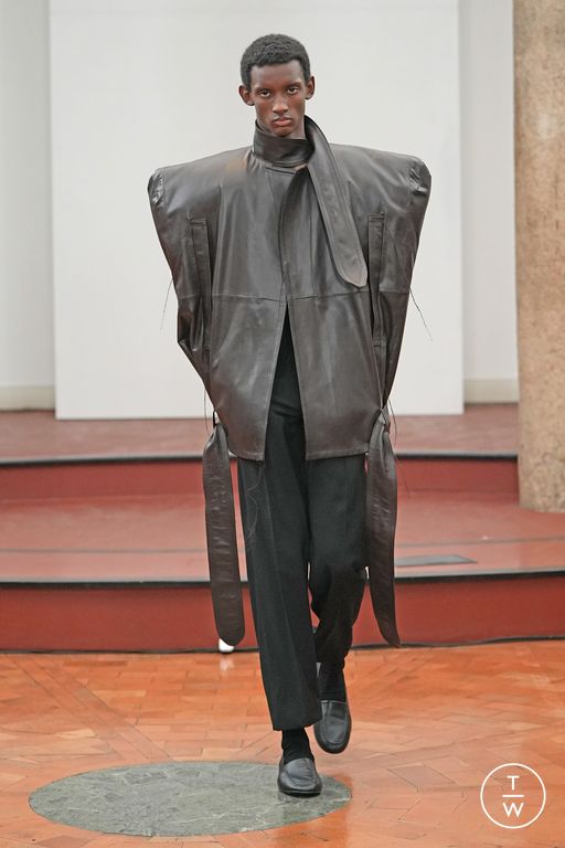 SS26 Institution By Galib Gassanoff Look 17