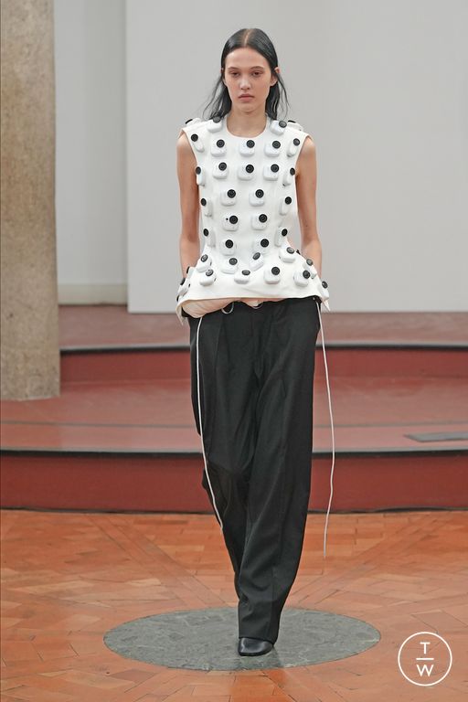 SS26 Institution By Galib Gassanoff Look 18