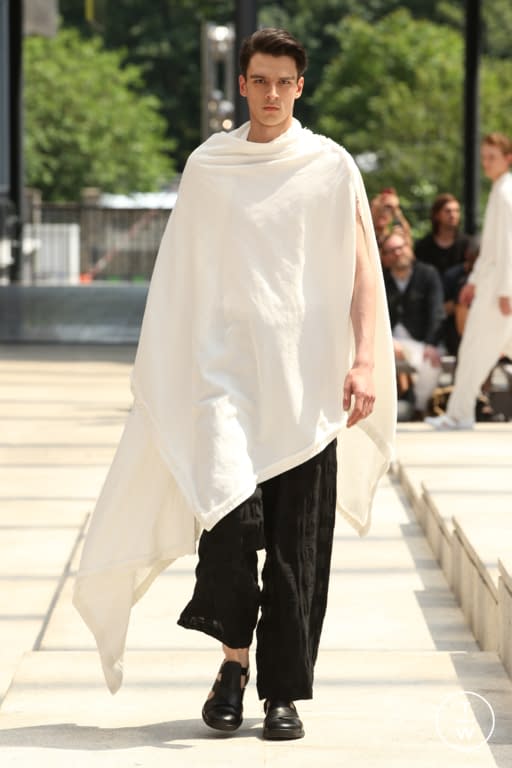 S/S 17 Issey Miyake Men Look 4