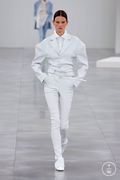 FW25 Issey Miyake Look 16