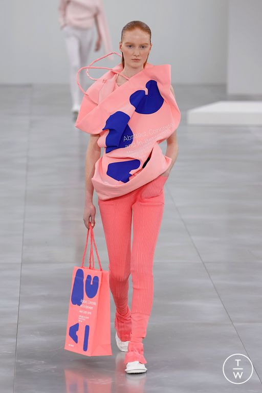 FW25 Issey Miyake Look 23