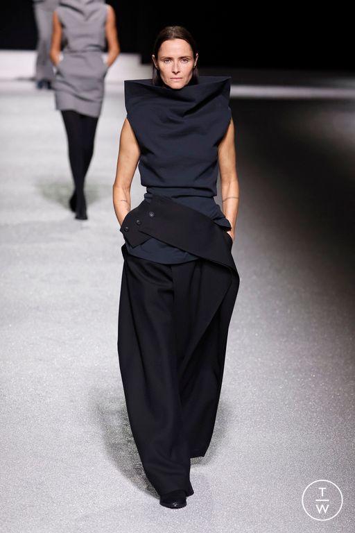 FW26 Issey Miyake Look 5