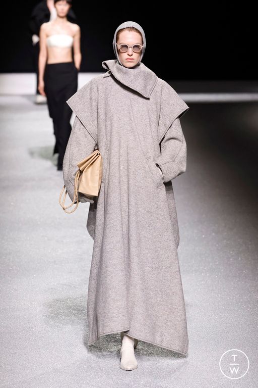 FW26 Issey Miyake Look 19