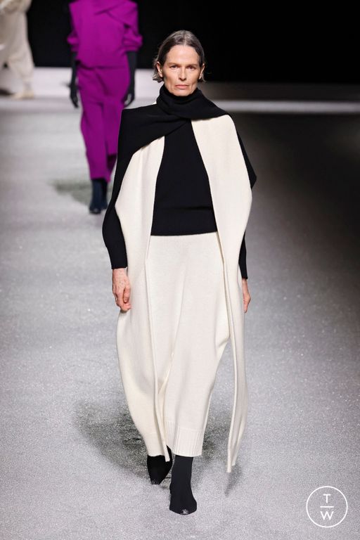 FW26 Issey Miyake Look 32
