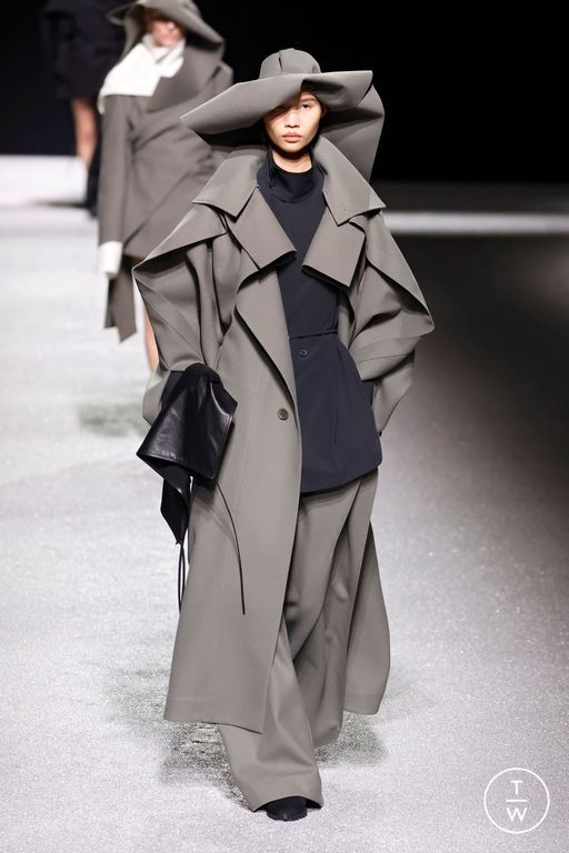 FW26 Issey Miyake Look 42