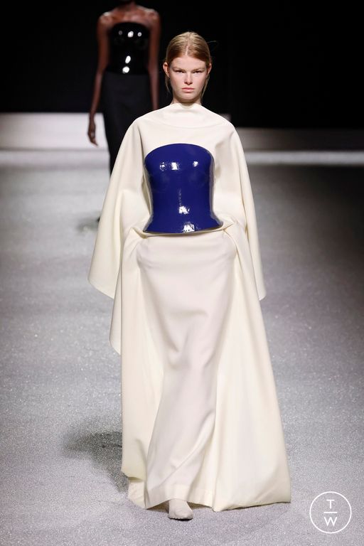 FW26 Issey Miyake Look 50
