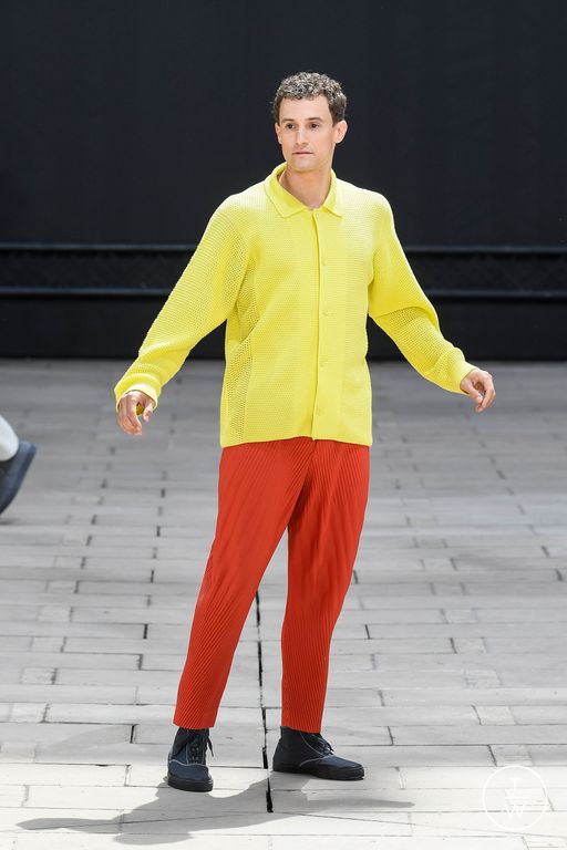 SS23 Homme Plissé Issey Miyake Look 24
