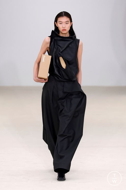 SS26 Issey Miyake Look 14