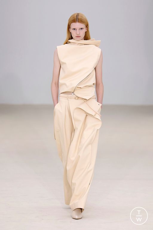 SS26 Issey Miyake Look 16
