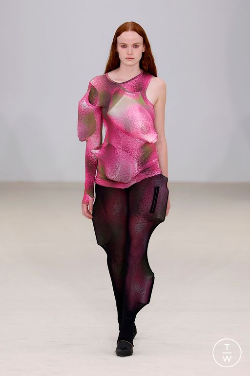 SS26 Issey Miyake Look 21