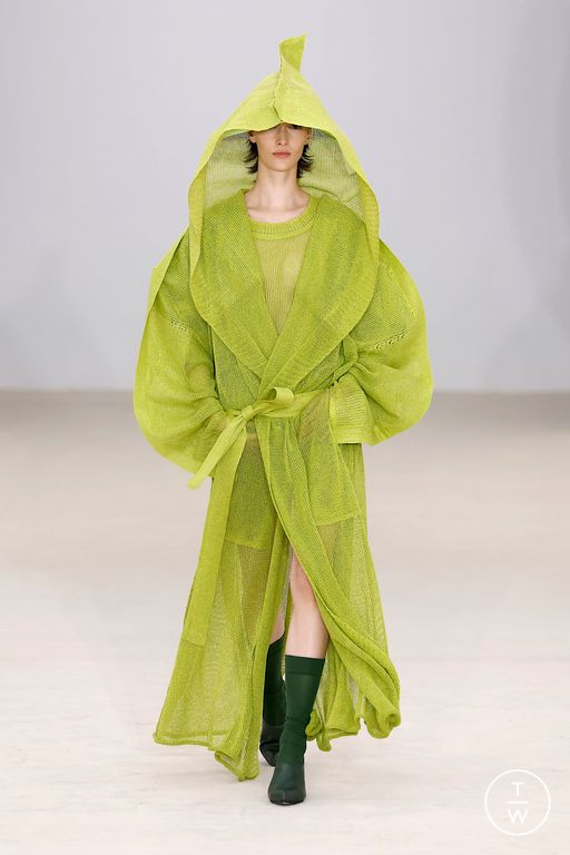 SS26 Issey Miyake Look 39