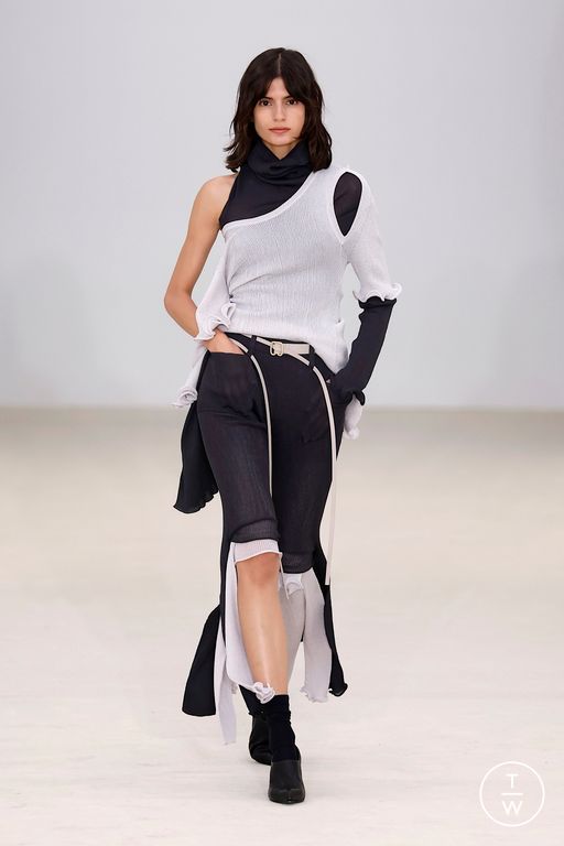 SS26 Issey Miyake Look 45