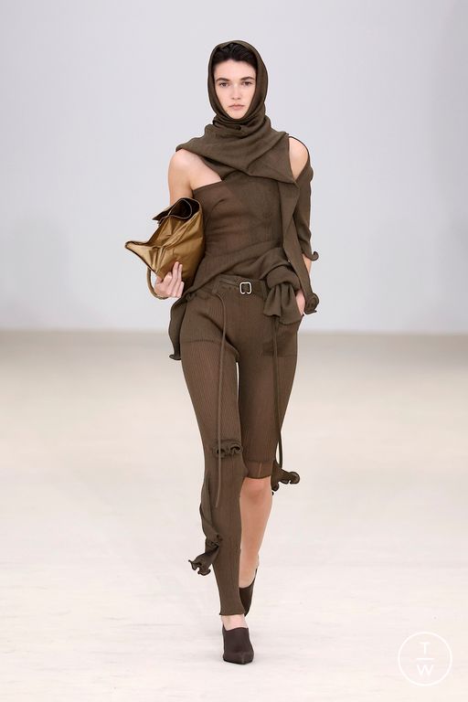 SS26 Issey Miyake Look 47