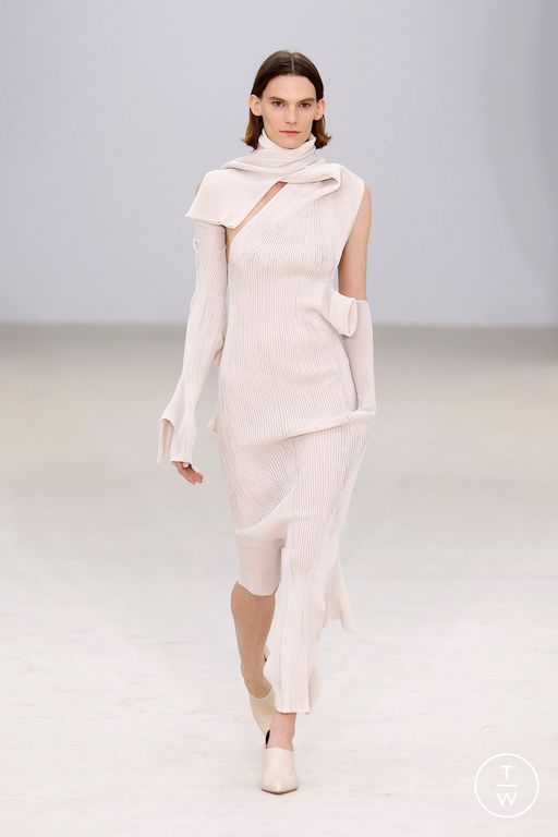 SS26 Issey Miyake Look 52