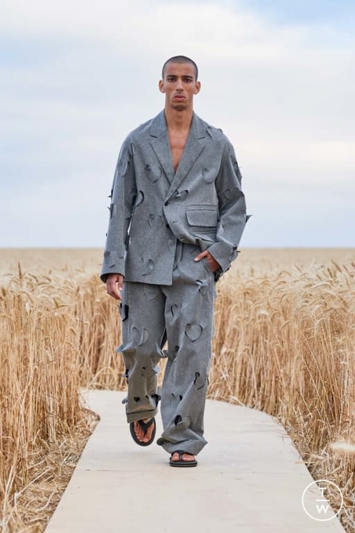SS21 Jacquemus Look 17