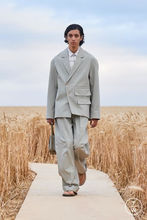 SS21 Jacquemus Look 21