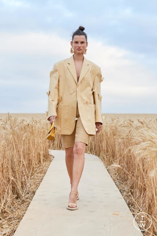 SS21 Jacquemus Look 7