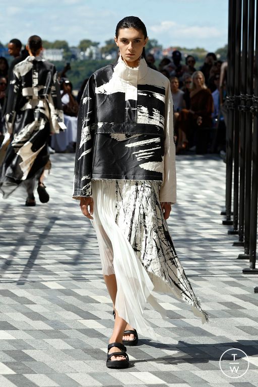 Spring-Summer 2025 Jason Wu Look 18