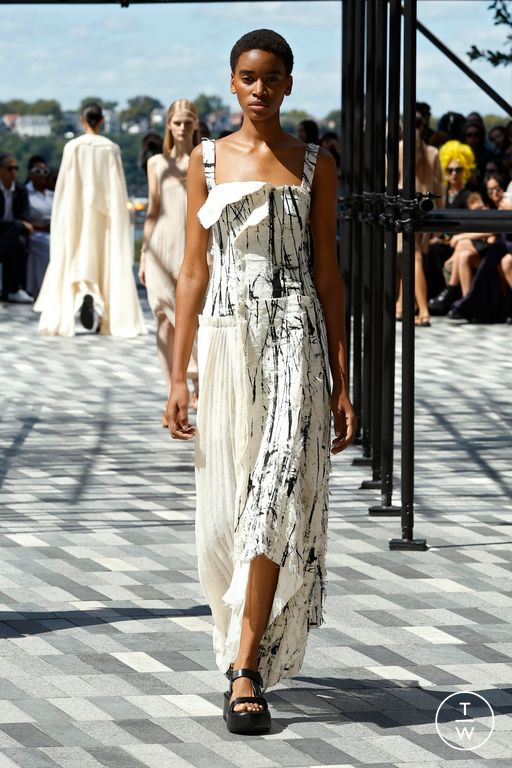 Spring-Summer 2025 Jason Wu Look 29