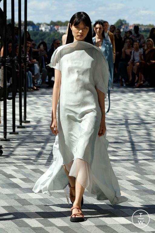 Spring-Summer 2025 Jason Wu Look 32