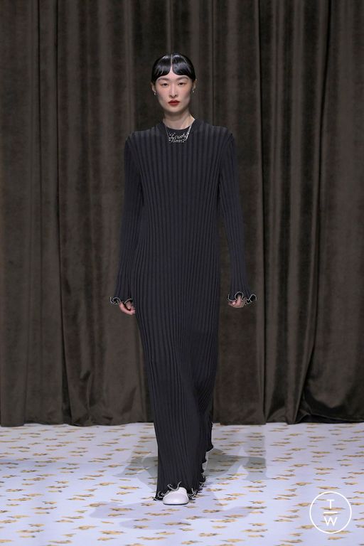 Spring-Summer 2025 Jil Sander Look 28