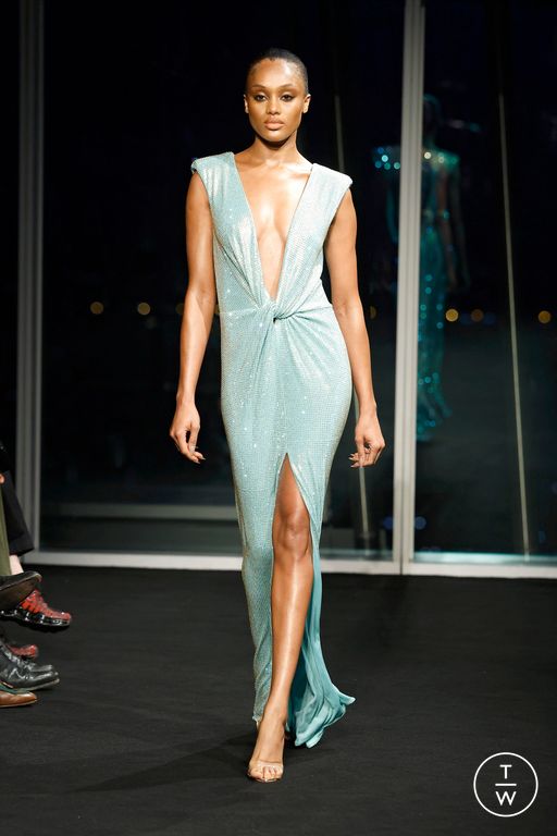 FW26 Julien MacDonald Look 17