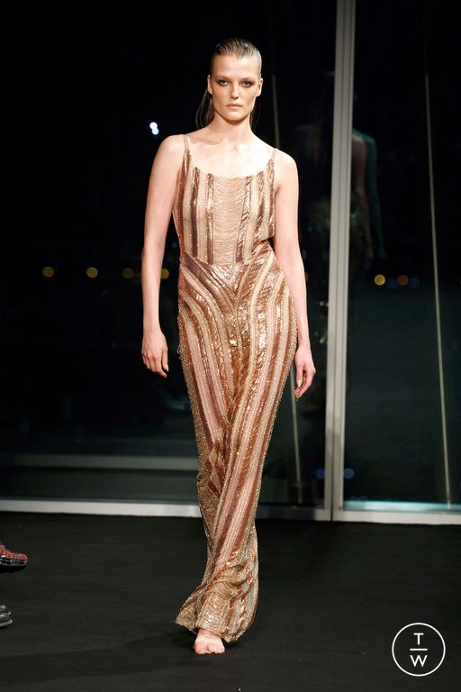 FW26 Julien MacDonald Look 24