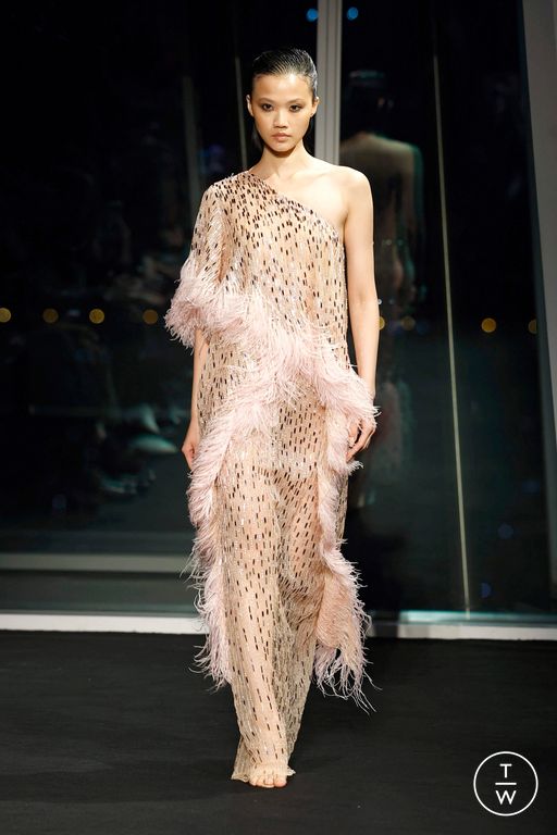 FW26 Julien MacDonald Look 28