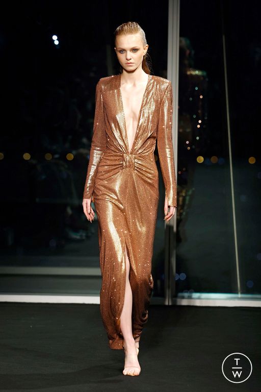 FW26 Julien MacDonald Look 38