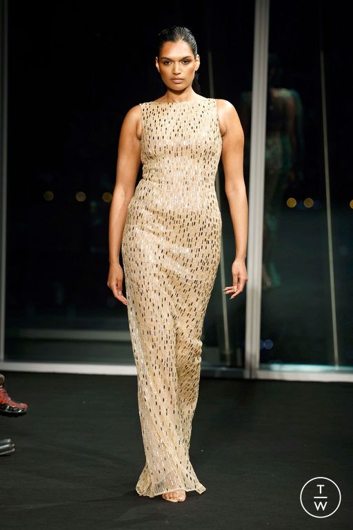 FW26 Julien MacDonald Look 40