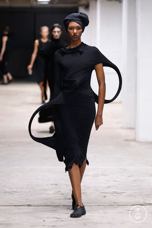 SS26 Junya Watanabe Look 17